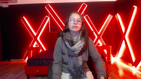 Snapshot of _isaabellaa chatting on November 12, 2025, 11:10 am Isa online show from November 12, 2025, 11:10 am