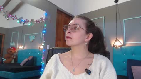 Snapshot of _isaabellaa chatting on December 18, 2025, 2:01 pm Isa online show from December 18, 2025, 2:01 pm