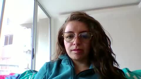 Snapshot of _isaabellaa chatting on February 24, 2026, 12:25 pm Isa online show from February 24, 2026, 12:25 pm