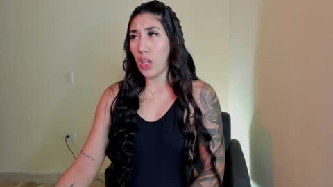 Isabella online show from October 9, 2025, 6:44 am