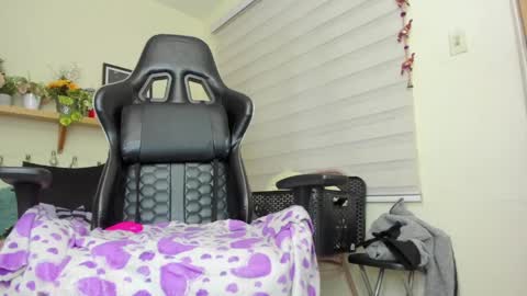 Ivanna  online show from February 13, 2025, 9:17 pm