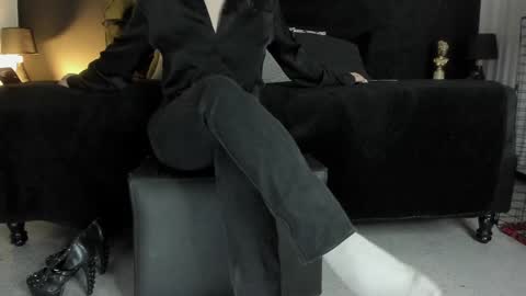 Miss Jade online show from January 17, 2025, 11:38 am