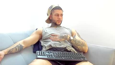 jeison online show from November 16, 2025, 5:29 pm