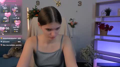 _janet_winston online show from December 6, 2024, 4:38 pm