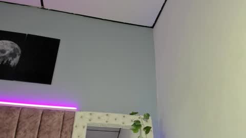 Jasmine online show from November 8, 2025, 1:44 pm