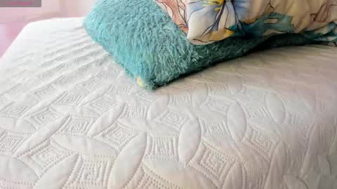 Jasmine online show from March 15, 2026, 12:33 pm