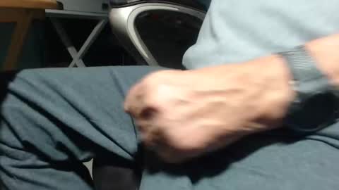 _jimmini online show from November 24, 2025, 7:57 pm