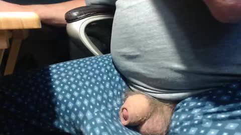 _jimmini online show from December 5, 2025, 8:23 am