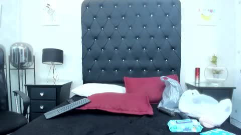 _johnson_alana online show from December 13, 2025, 7:53 pm