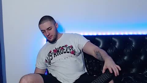 Snapshot of _joni_new_ chatting on November 5, 2025, 3:17 am Joni online show from November 5, 2025, 3:17 am