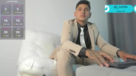 _juanes__ online show from March 12, 2025, 11:54 pm