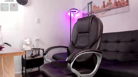 _juanes__ online show from November 10, 2025, 11:37 pm