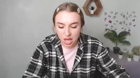 Jolia online show from September 26, 2025, 10:41 am