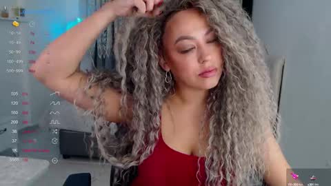 _just_a_queen_3 online show from October 16, 2025, 9:43 am