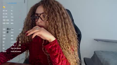 _just_a_queen_3 online show from February 27, 2026, 9:09 am