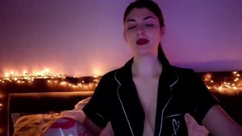 Snapshot of _just_a_simple_girl chatting on February 5, 2026, 11:48 am _just_a_simple_girl online show from February 5, 2026, 11:48 am