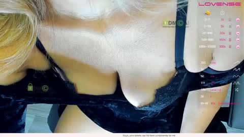 _justcallme_ online show from June 1, 2026, 9:22 am
