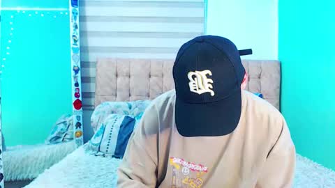 mod online show from March 8, 2026, 4:27 am