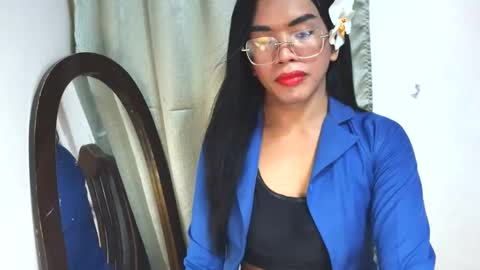 Snapshot of _karie_ chatting on October 11, 2025, 6:23 am _karie_ online show from October 11, 2025, 6:23 am