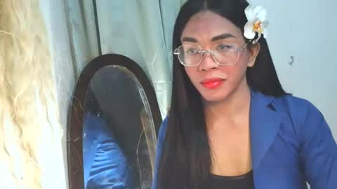 Snapshot of _karie_ chatting on October 19, 2025, 1:23 pm _karie_ online show from October 19, 2025, 1:23 pm