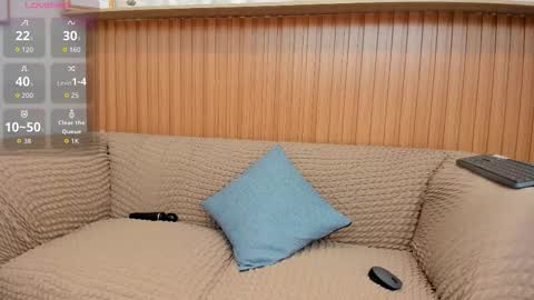 Amanda online show from October 24, 2025, 6:37 pm