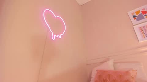 Snapshot of _karol_18 chatting on October 16, 2025, 1:34 pm karol online show from October 16, 2025, 1:34 pm