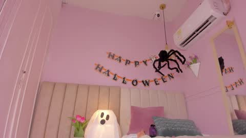 Snapshot of _karol_18 chatting on November 1, 2025, 11:34 am karol online show from November 1, 2025, 11:34 am