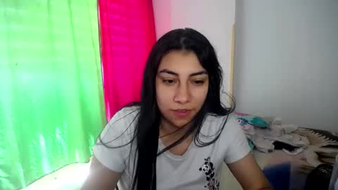 Snapshot of _katerin_love chatting on December 19, 2025, 5:53 pm kateryn online show from December 19, 2025, 5:53 pm