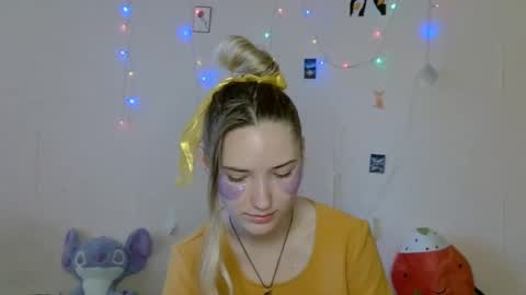 Snapshot of _kikiclark_ chatting on September 10, 2025, 7:19 am _kikiclark_ online show from September 10, 2025, 7:19 am