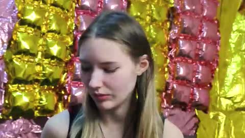 _kikiclark_ online show from March 15, 2026, 8:15 pm