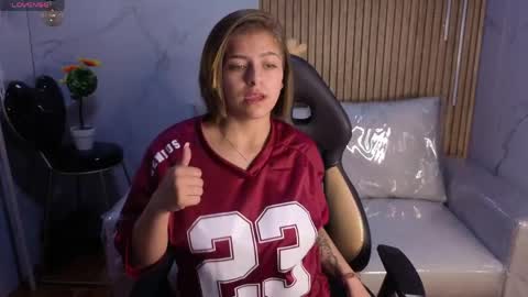 _kitten_1 online show from April 14, 2026, 3:12 am