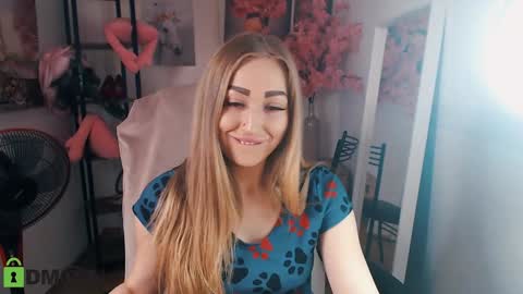 Snapshot of _kittyboo chatting on December 3, 2024, 10:39 am Aleksa online show from December 3, 2024, 10:39 am