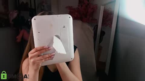 Snapshot of _kittyboo chatting on February 15, 2025, 8:22 pm Aleksa online show from February 15, 2025, 8:22 pm