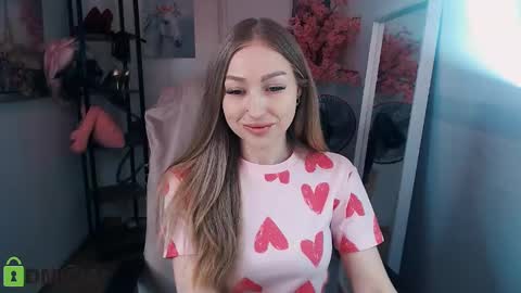 Snapshot of _kittyboo chatting on February 19, 2025, 8:44 am Aleksa online show from February 19, 2025, 8:44 am