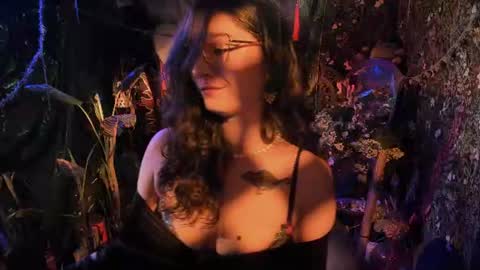 Lady Luna online show from June 20, 2026, 12:14 am