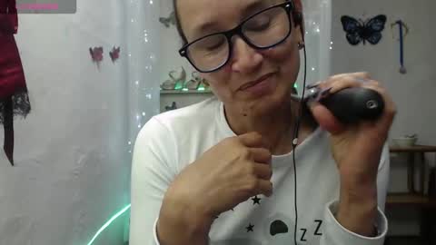 Snapshot of _laflaka2024 chatting on February 3, 2026, 12:10 pm SANDRA online show from February 3, 2026, 12:10 pm