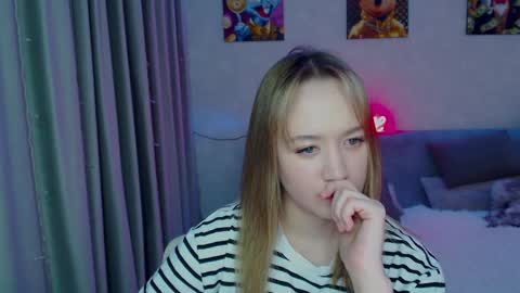 Snapshot of _lalune_ chatting on December 26, 2024, 8:32 pm _lalune_ online show from December 26, 2024, 8:32 pm