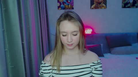 Snapshot of _lalune_ chatting on December 27, 2024, 11:31 pm _lalune_ online show from December 27, 2024, 11:31 pm