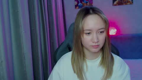 Snapshot of _lalune_ chatting on January 18, 2025, 7:37 pm _lalune_ online show from January 18, 2025, 7:37 pm