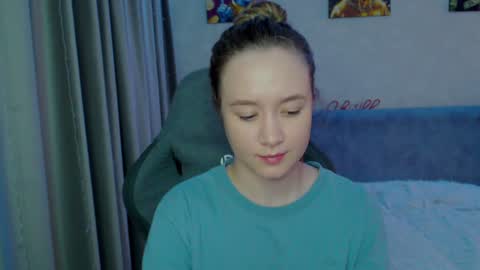 Snapshot of _lalune_ chatting on January 25, 2025, 11:43 pm _lalune_ online show from January 25, 2025, 11:43 pm