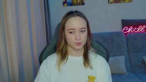 Snapshot of _lalune_ chatting on February 16, 2025, 12:54 pm _lalune_ online show from February 16, 2025, 12:54 pm