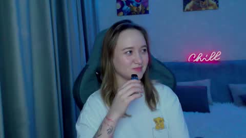 Snapshot of _lalune_ chatting on February 16, 2025, 8:44 pm _lalune_ online show from February 16, 2025, 8:44 pm