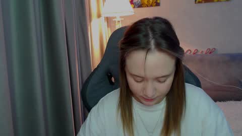 Snapshot of _lalune_ chatting on February 21, 2025, 7:54 pm _lalune_ online show from February 21, 2025, 7:54 pm