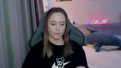 Snapshot of _lalune_ chatting on February 27, 2025, 11:04 pm _lalune_ online show from February 27, 2025, 11:04 pm