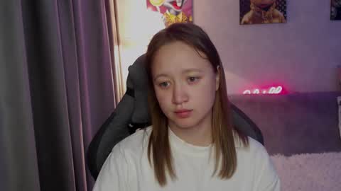 Snapshot of _lalune_ chatting on September 16, 2025, 8:04 am _lalune_ online show from September 16, 2025, 8:04 am