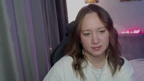 Snapshot of _lalune_ chatting on September 24, 2025, 1:14 pm _lalune_ online show from September 24, 2025, 1:14 pm