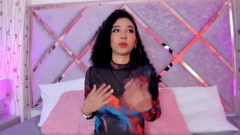 Lanna  online show from January 23, 2025, 2:17 pm