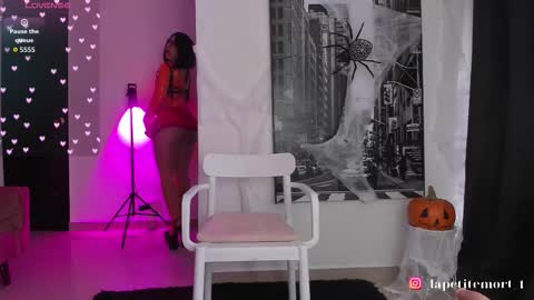 Snapshot of _lapetitemort_ chatting on October 12, 2025, 7:02 pm Agatha Arias IG lapetitemort 1 online show from October 12, 2025, 7:02 pm