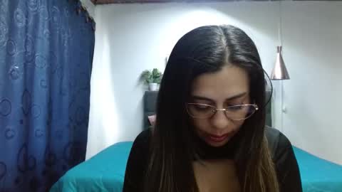 paulina  online show from December 27, 2024, 7:46 pm