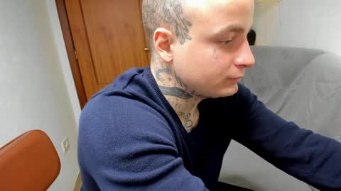 Layne online show from March 28, 2026, 8:47 am